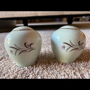 Mid Century Salt & Pepper Shakers EUC
